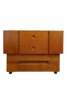 Comò/credenza di Giovanni Michelucci